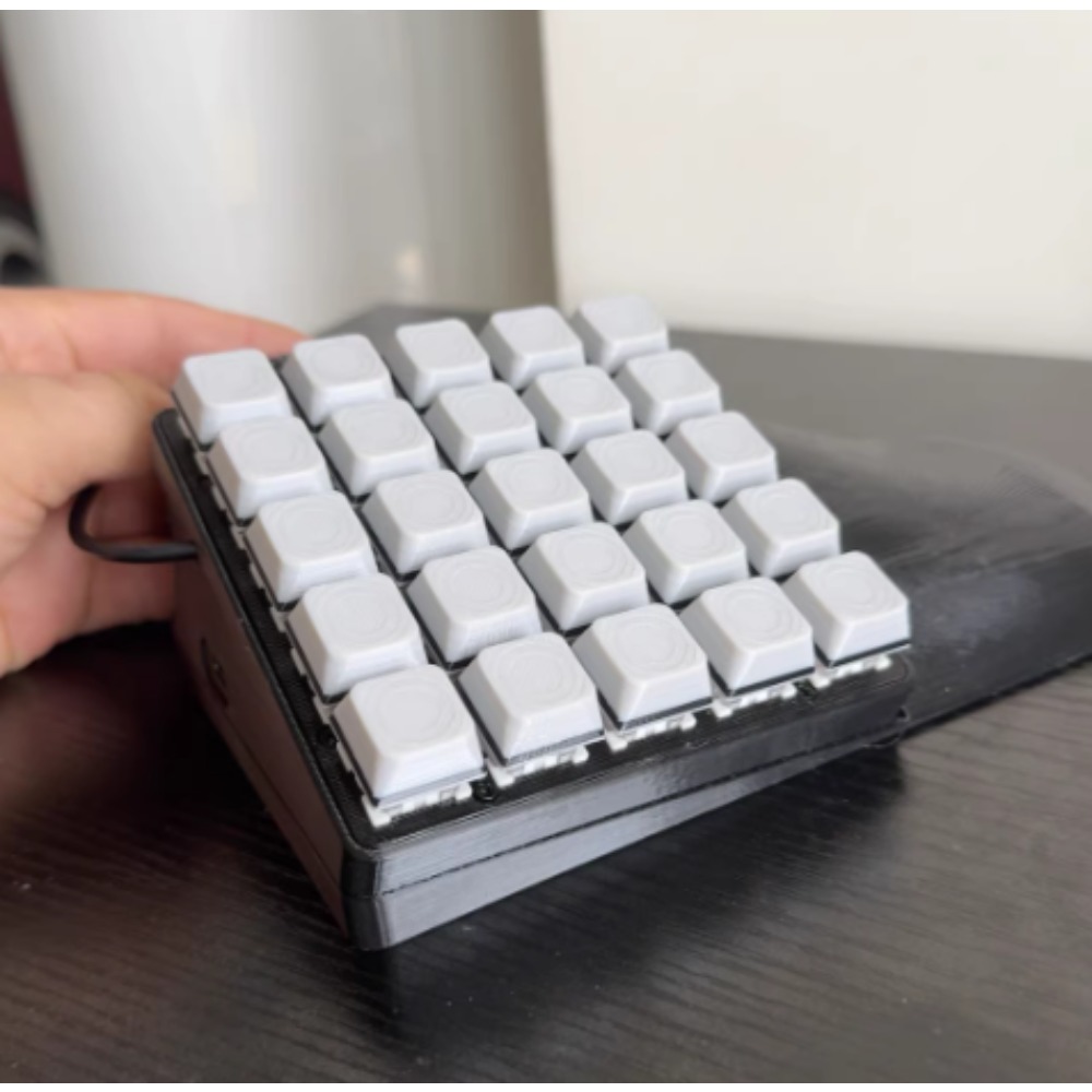 DIY One-handed Game Joystick G - Gaming Keyboard Hand recensione e prezzo