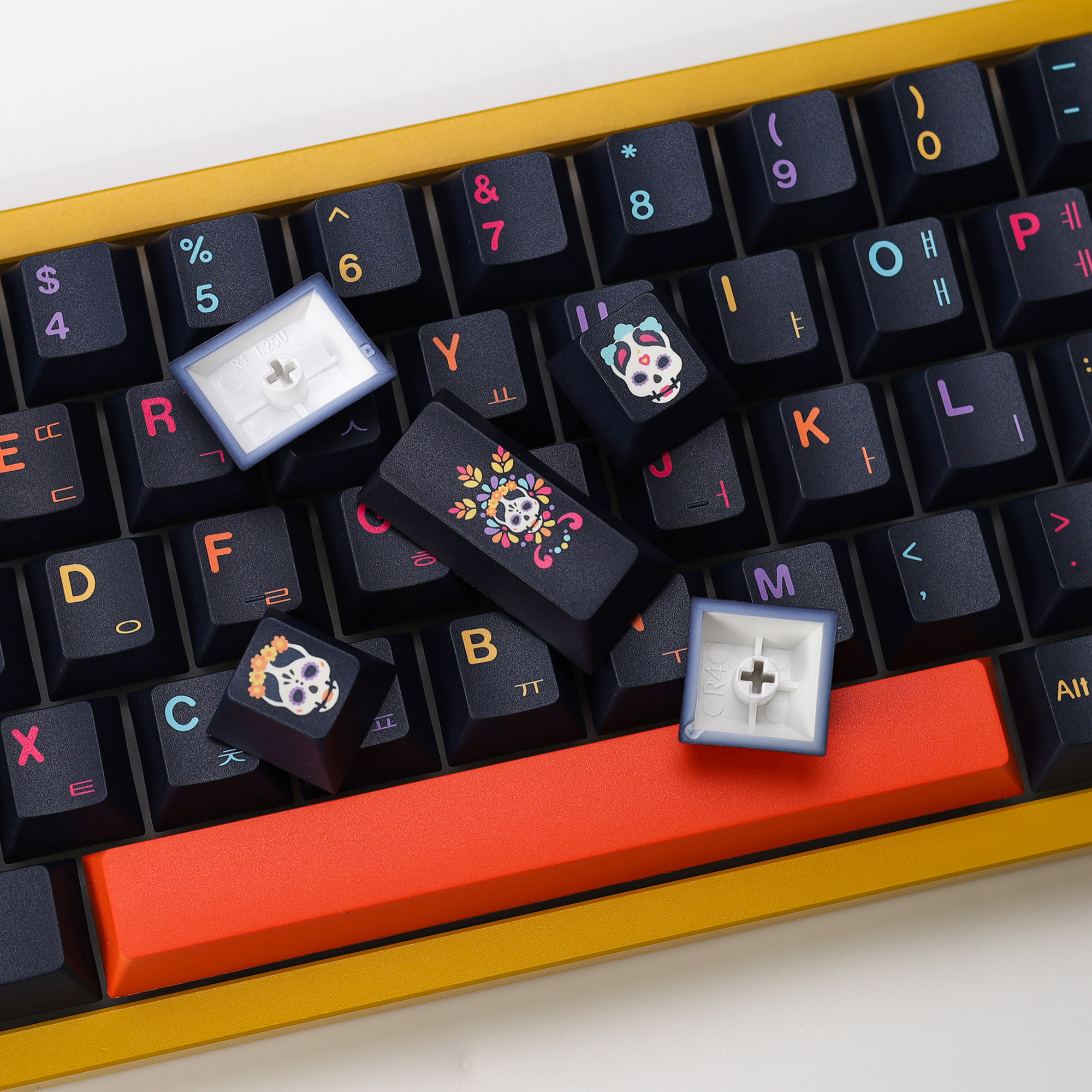KBDiy GMK Mictlan Cherry Profi - Gaming Keyboard No Number Pad recensione e prezzo